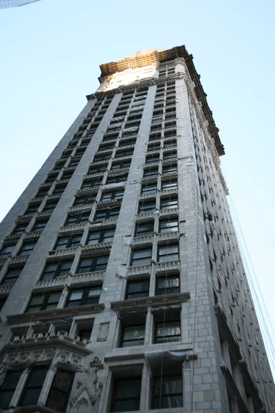 Classical NY- skyscraper in Manhattan — стокове фото