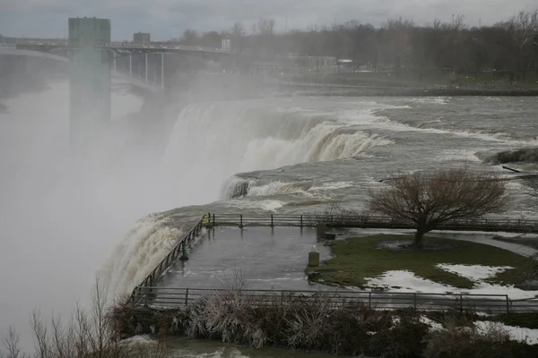 Amerikanska falls - niagara vintertid — Stockfoto