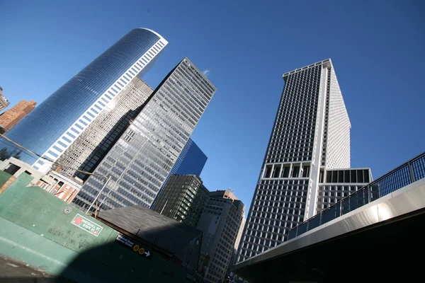 Arranha-céus clássico de Nova Iorque em Manhattan — Fotografia de Stock