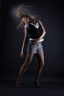 kadın modern dansçı