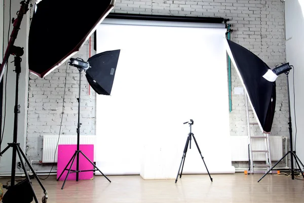 Interior de un estudio fotográfico moderno — Foto de Stock