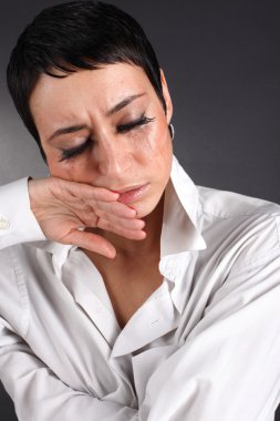 üzgün depresyon kadının gözyaşları