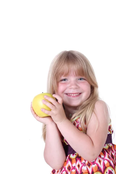 Μικρό κορίτσι με μήλο — Φωτογραφία Αρχείου