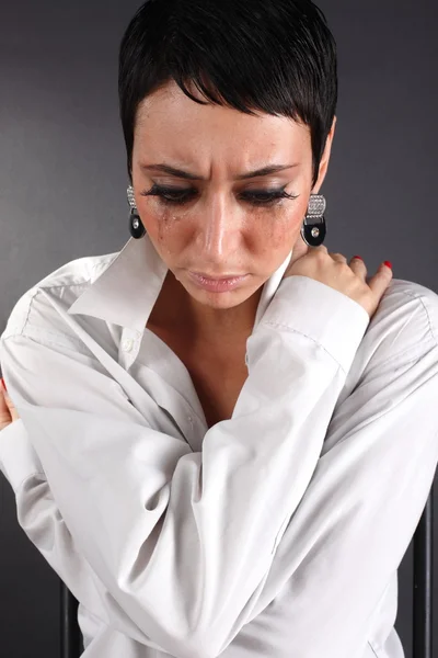 Грустная депрессивная женщина со слезами — стоковое фото