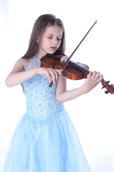 Criança tocando violino em fundo branco isolado — Fotografia de Stock