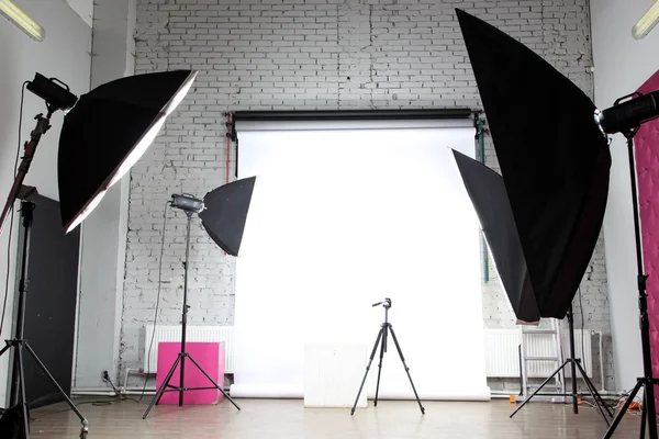 Interiören i en modern fotostudio — Stockfoto