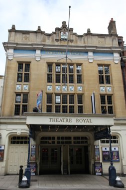 Tiyatro royal