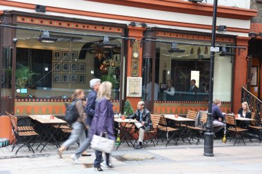 Londra dış pub