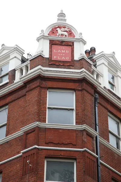 Casa vitoriana clássica em Londres — Fotografia de Stock