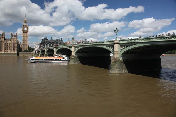 Big Ben e la Camera del Parlamento a Londra, Regno Unito — Foto Stock