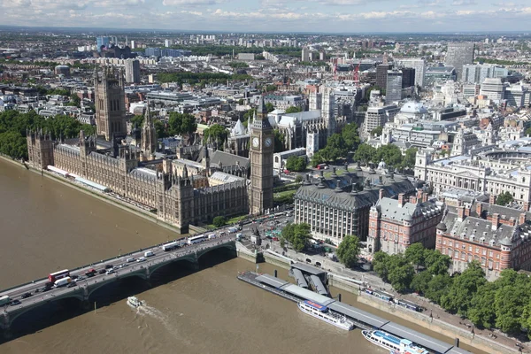 Big Ben y la Cámara del Parlamento en Londres, Reino Unido —  Fotos de Stock