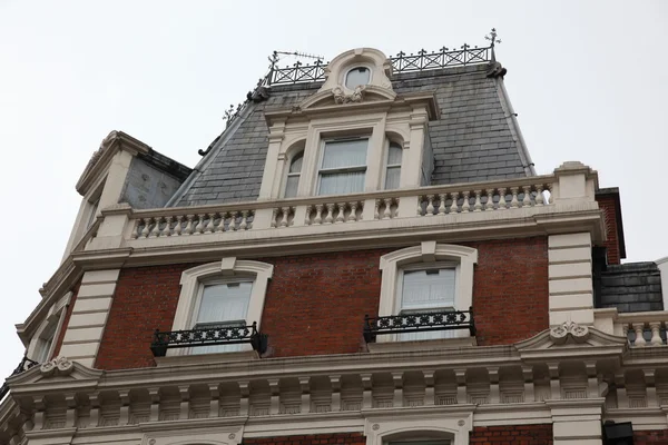 Classic victorian house in London — Stock Photo, Image