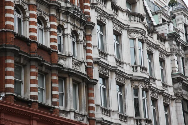 Klassiska viktorianska hus i london — Stockfoto