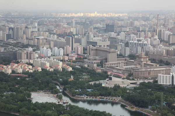 Skyline van de stad in Peking, china — Stockfoto