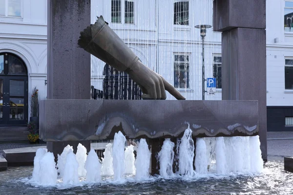 Fontän formad som en hand, oslo, Norge — Stockfoto