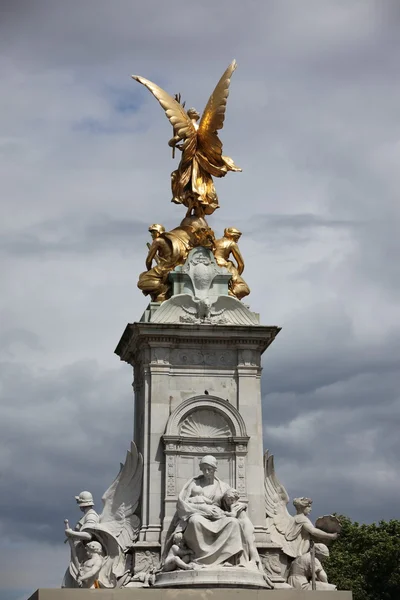 Estatua de mármol de la reina Victoria — Foto de Stock