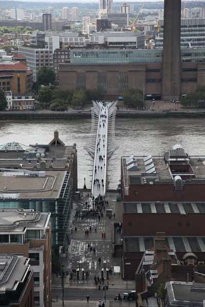 Bridge over the Thames river, London, England — Stock Photo, Image