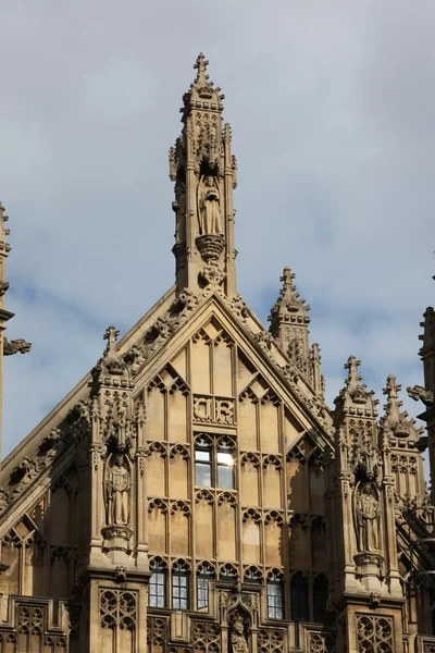议会、 威斯敏斯特宫、 伦敦哥特式建筑的房子 — 图库照片