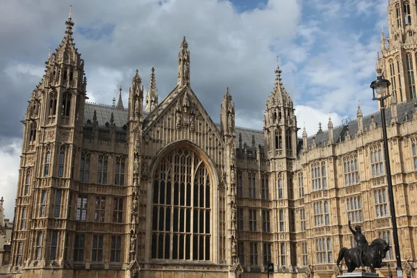 Houses of Parliament, Westminster Palace, Londra architettura gotica — Foto Stock