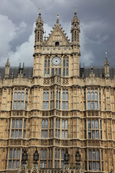 Husen i parlamentet, westminster palace, london gotisk arkitektur — Stockfoto