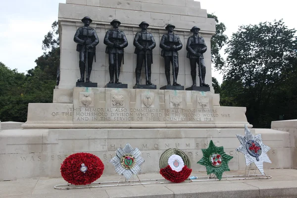 Guards War Memorial, Horse Guards Parade, London. Großbritannien — Stockfoto