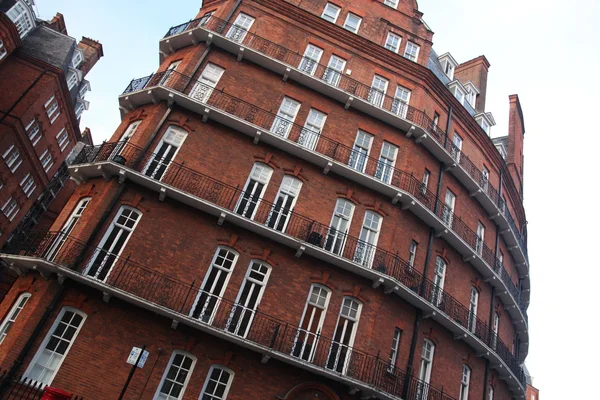 Edifício típico Centro da cidade de Londres, Grã-Bretanha — Fotografia de Stock