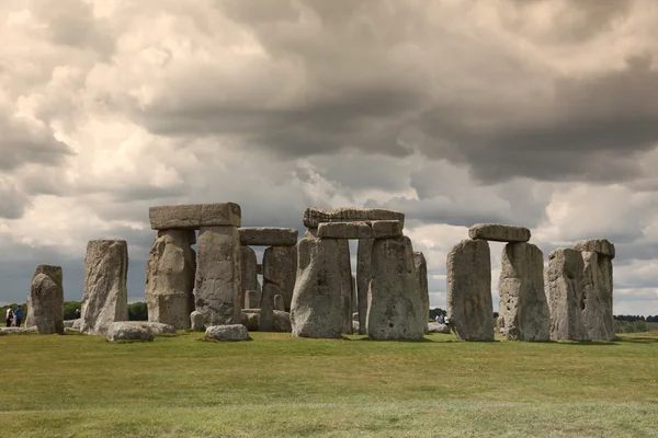 Stonehenge con cielo dramático — Foto de Stock