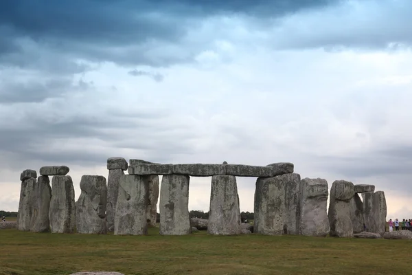 Stonehenge con cielo dramático —  Fotos de Stock