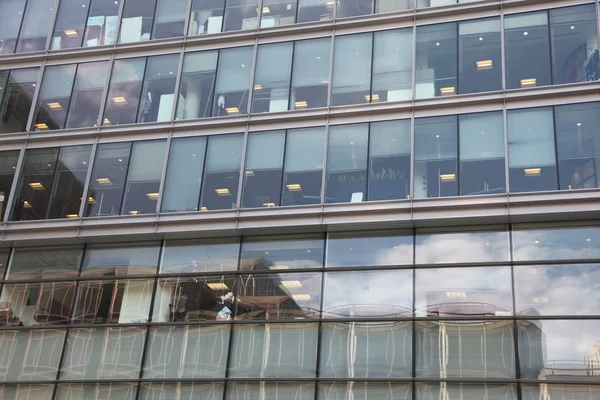 Cardinal Place Glass Building — Stock Photo, Image