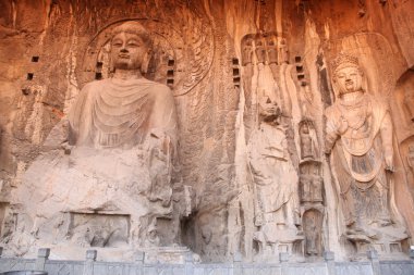 ejderha kapısı mağarasını