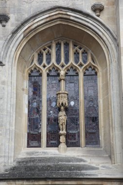 bath abbey üzerinde antik heykel