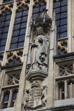 bath abbey üzerinde antik heykel
