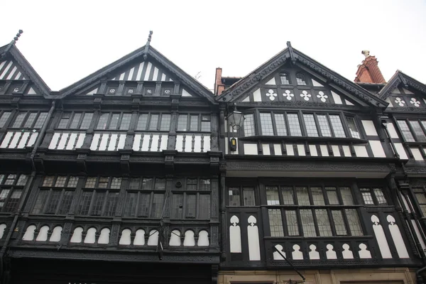 Tudorovském stylu budovy v chester uk — Stock fotografie