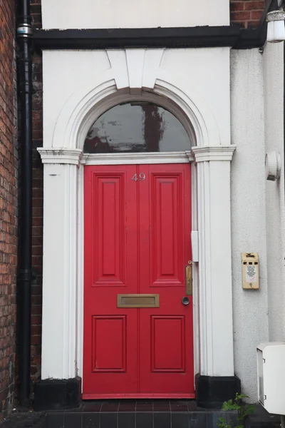 Staré klasické viktoriánské dveře v chester, Velká Británie — Stock fotografie