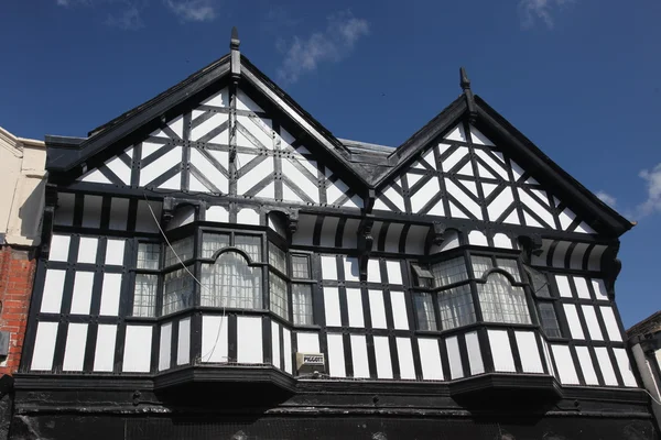 Tudor stil byggnader i chester uk — Stockfoto