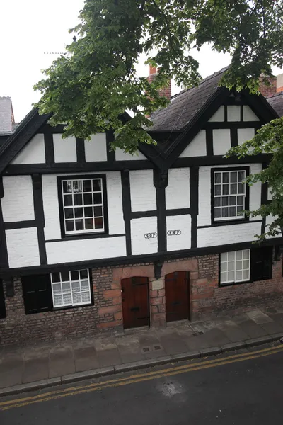 Tudor stil byggnader i chester uk — Stockfoto