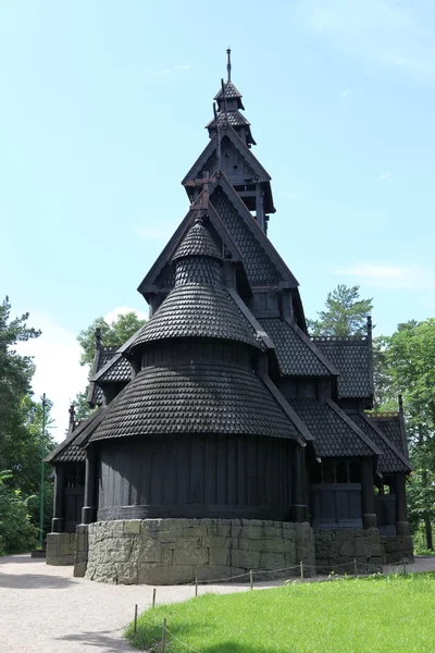 Gol stave igreja no museu Folks Oslo, antiga igreja de madeira — Fotografia de Stock
