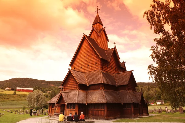 Igreja de Heddal stave na Noruega — Fotografia de Stock