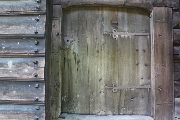 Drewniane drzwi w norsk folkemuseum w oslo, Norwegia — Zdjęcie stockowe
