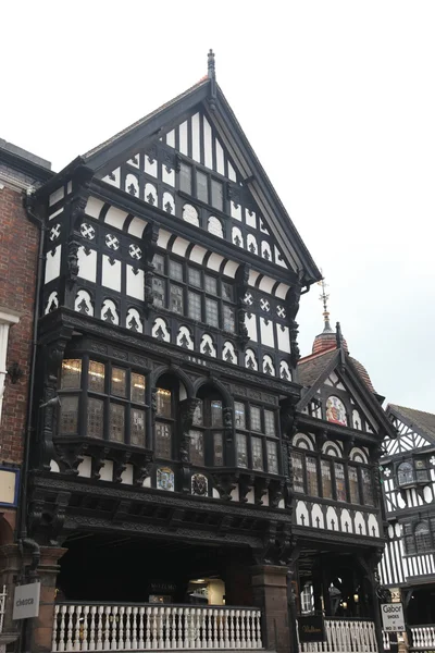 Gammel bygning i Chester, England, Storbritannia – stockfoto