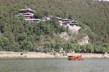 Luoyang, Çin longmen mağarasını Buda