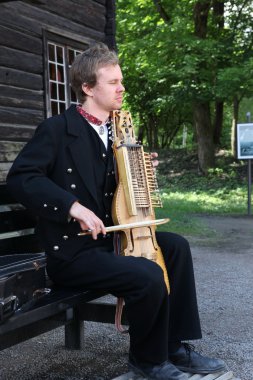 adam oyun geleneksel müzik aleti