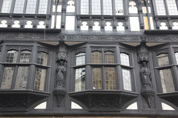 Tudor stylu budynków w chester, uk — Zdjęcie stockowe