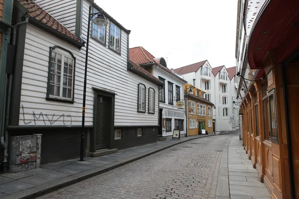 Rua na parte antiga de Stavanger, Noruega — Fotografia de Stock