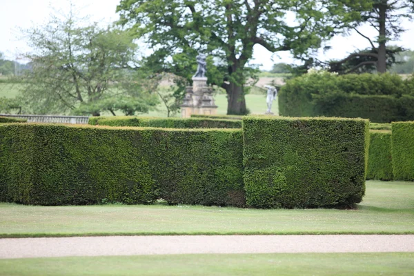 Ogród w pobliżu Zamek howard - hrabstwie yorkshire, Anglia — Zdjęcie stockowe