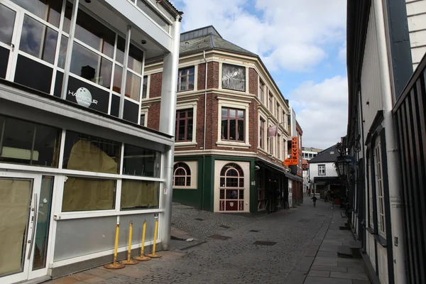 Calle en el casco antiguo de Stavanger, Noruega —  Fotos de Stock