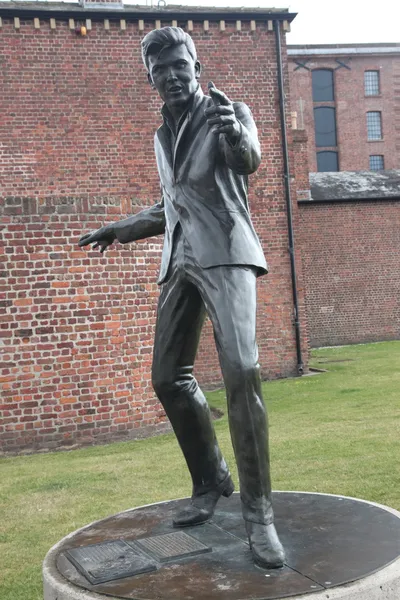 Statue of Elvis Aaron Presley in Liverpool — Stock Image Statue of Elvis Aaron Presley in Liverpool Stock Image