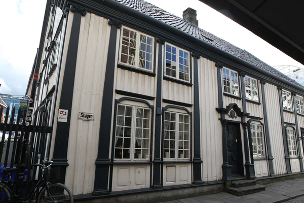 Architecture typiquement nordique à Stavanger — Photo