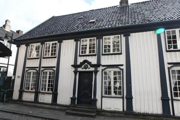 Typische Noorse architectuur in stavanger — Stockfoto