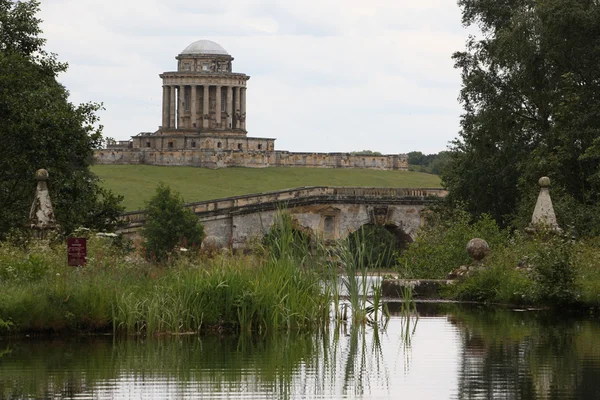 Mausoleum. Castle howard - yorkshire county, Engeland — Stockfoto